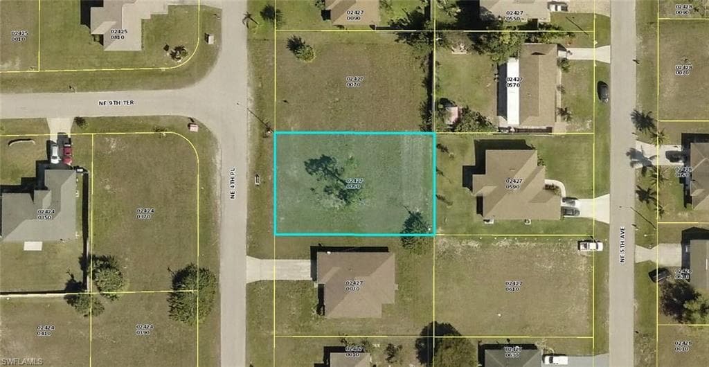 909 NE 4th PL CAPE CORAL, FL 33909
