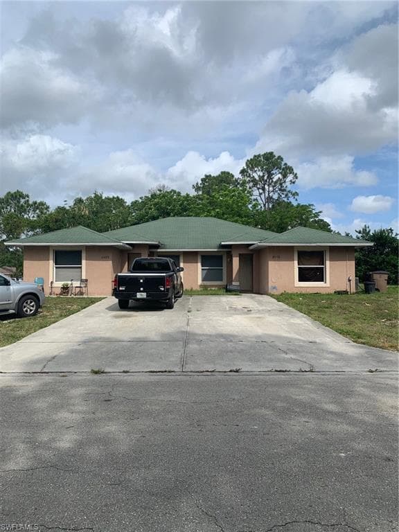 4500/4502 30th ST SW LEHIGH ACRES, FL 33973
