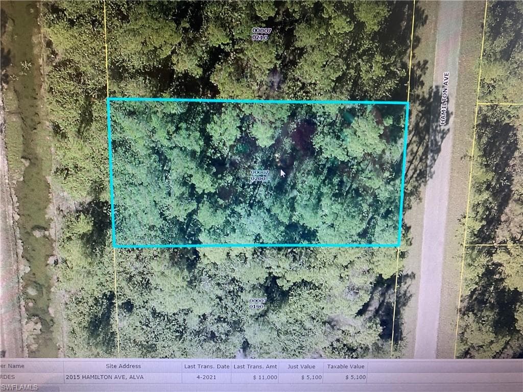 2015 Hamilton AVE ALVA, FL 33920