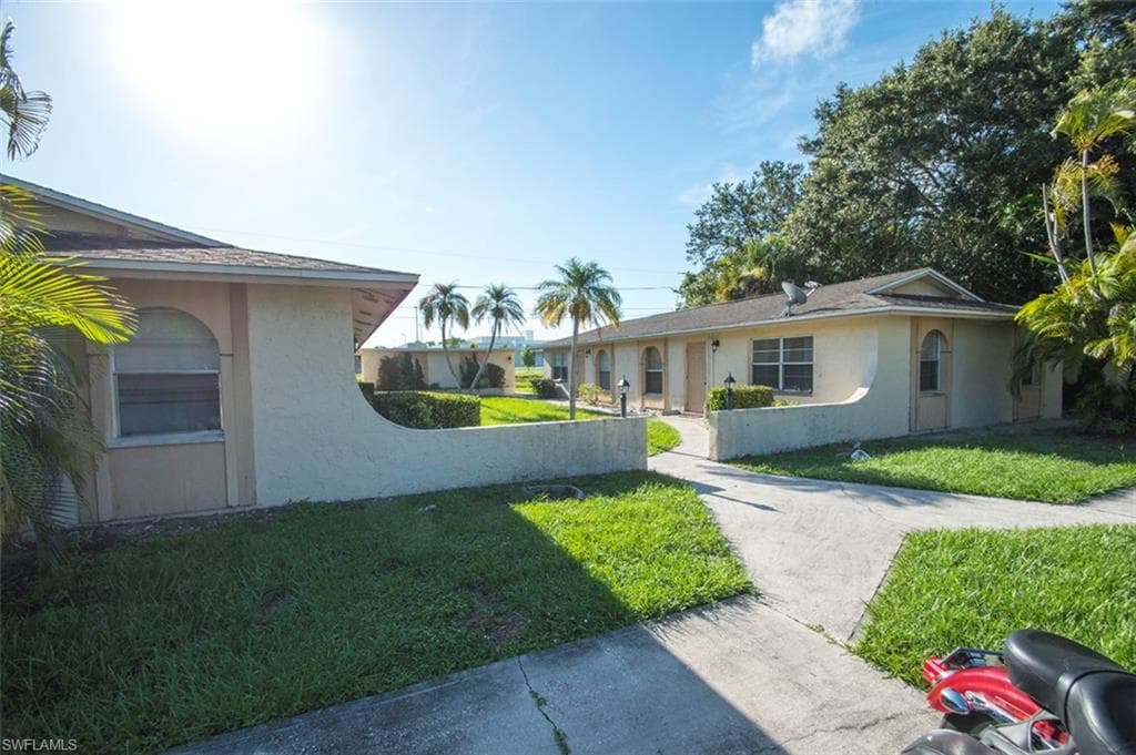 16901 Juanita AVE FORT MYERS, FL 33908