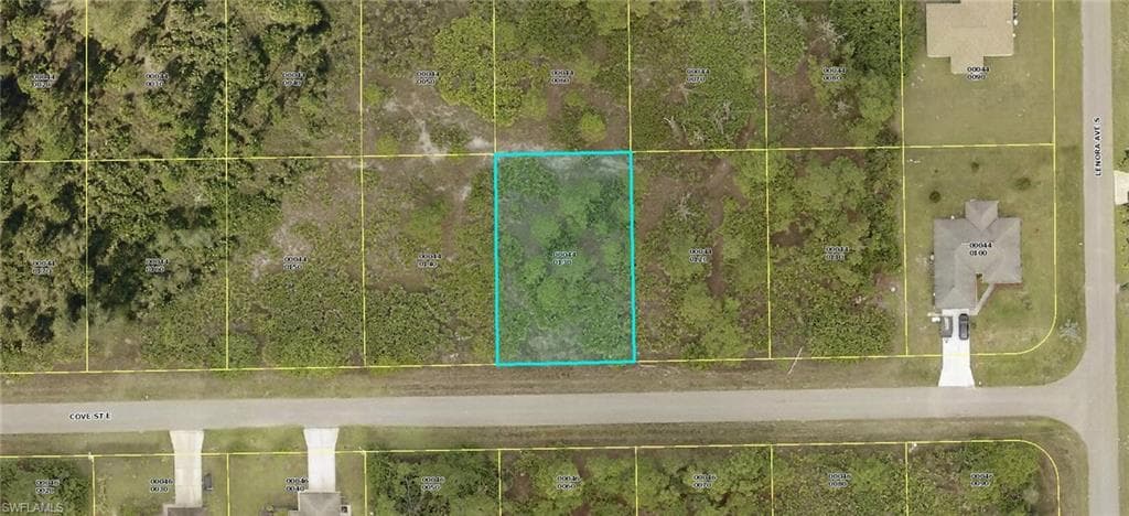1137 Cove ST E LEHIGH ACRES, FL 33974