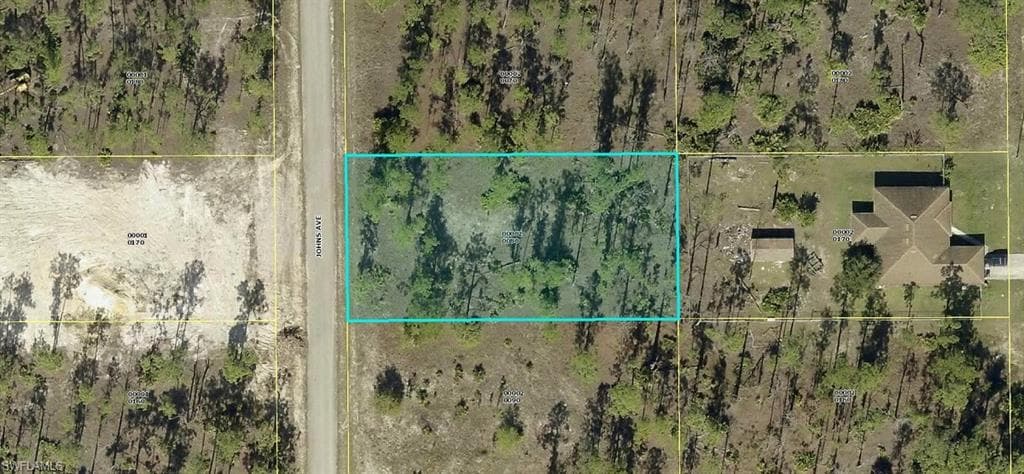 808 Johns AVE LEHIGH ACRES, FL 33972
