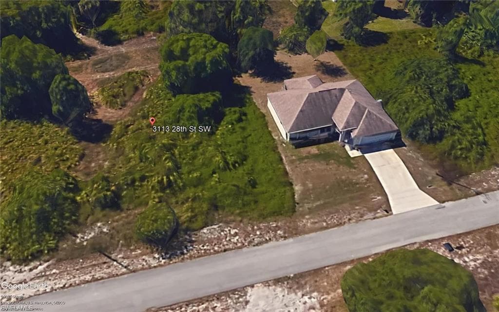 3113 28th ST SW LEHIGH ACRES, FL 33976