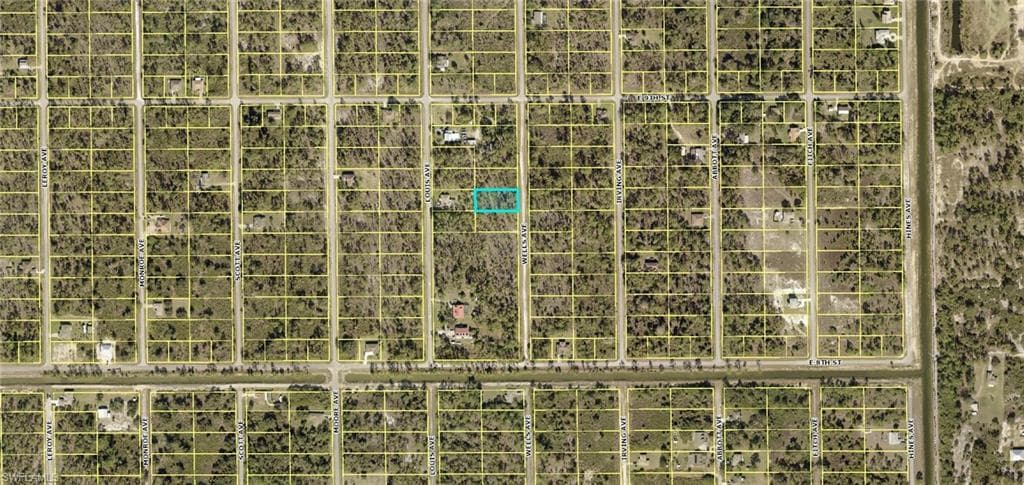 815 Wells AVE LEHIGH ACRES, FL 33972