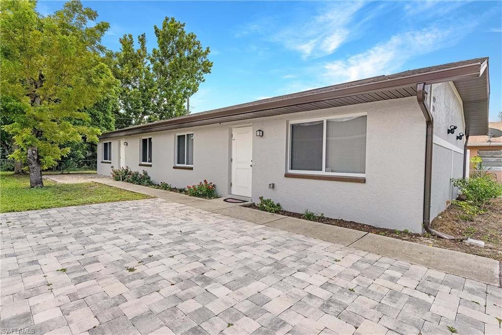 5457/5459 3rd AVE FORT MYERS, FL 33907