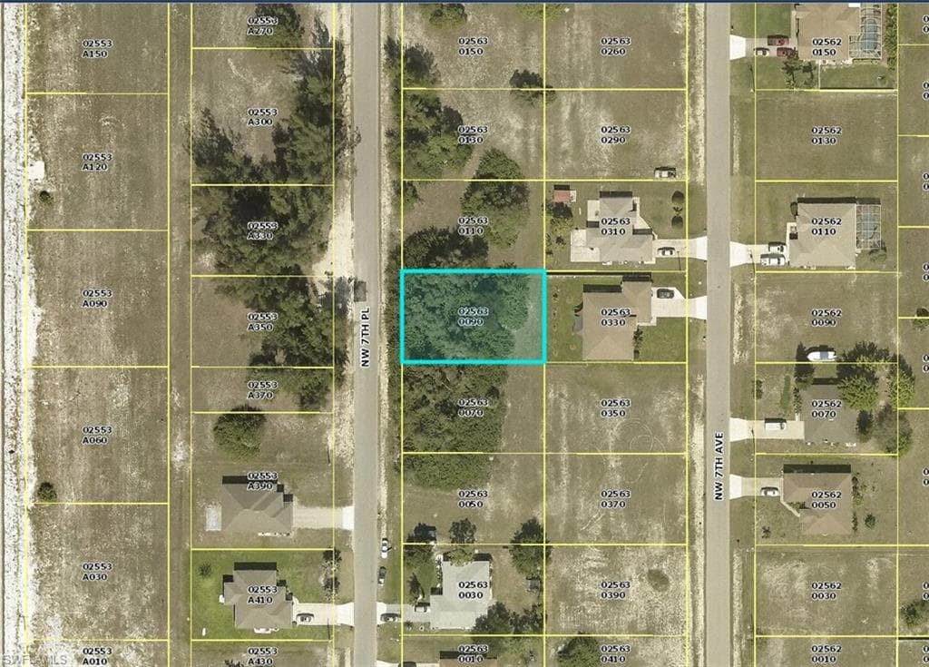 617 NW 7th PL CAPE CORAL, FL 33993