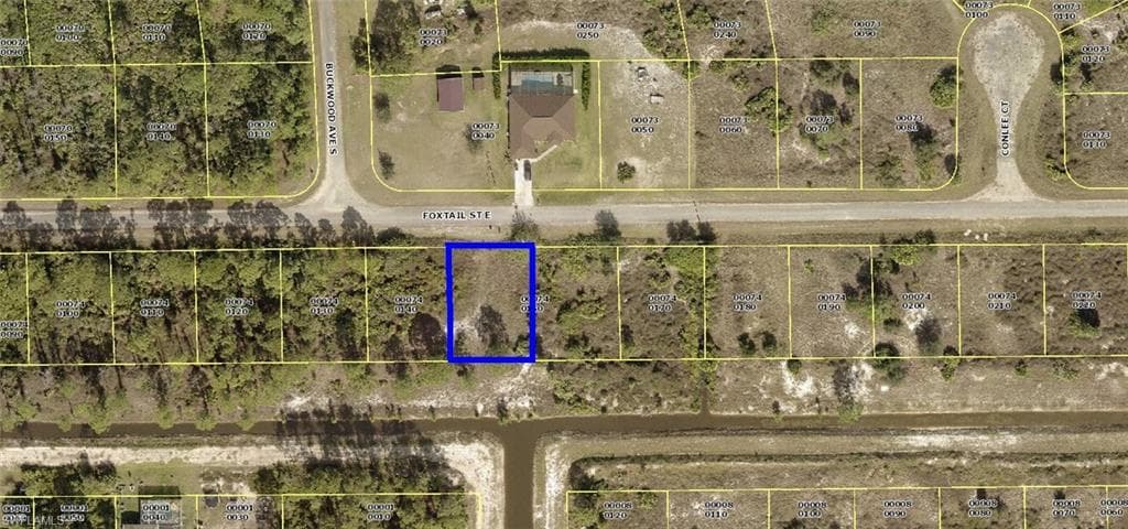 734 Foxtail ST E LEHIGH ACRES, FL 33974