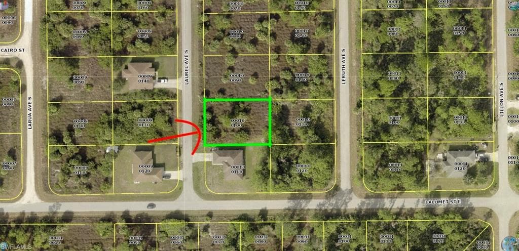323 Laurel AVE LEHIGH ACRES, FL 33974