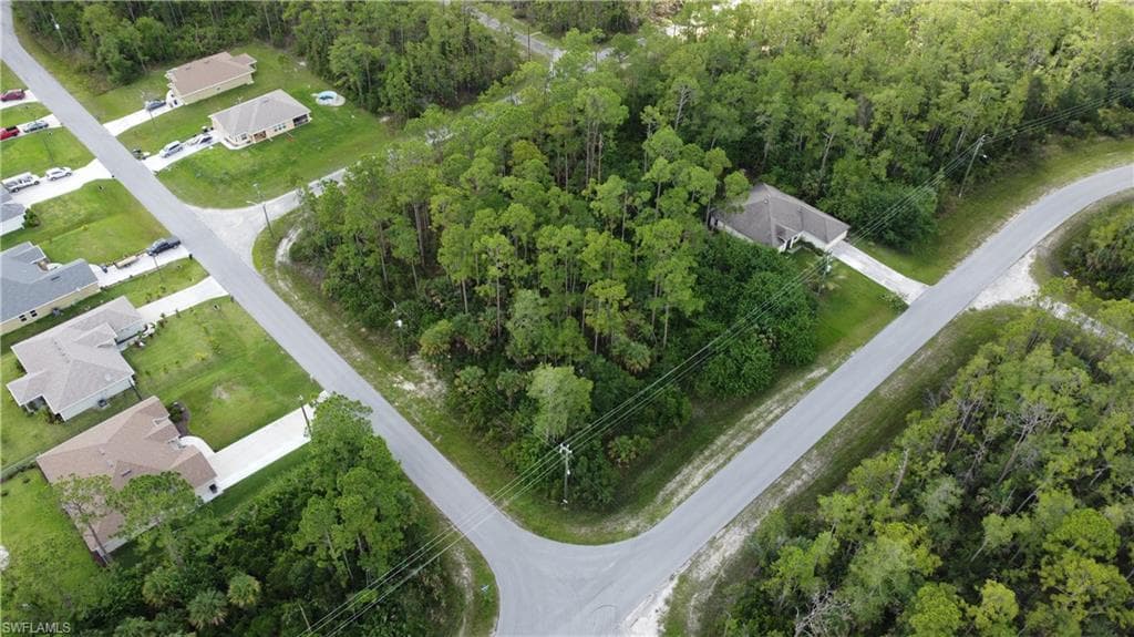 209 Woodburn DR LEHIGH ACRES, FL 33972