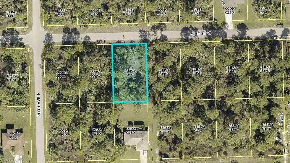3215 71st ST W LEHIGH ACRES, FL 33971