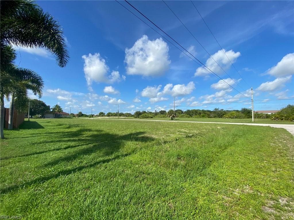 1320 NE 18th ST CAPE CORAL, FL 33909