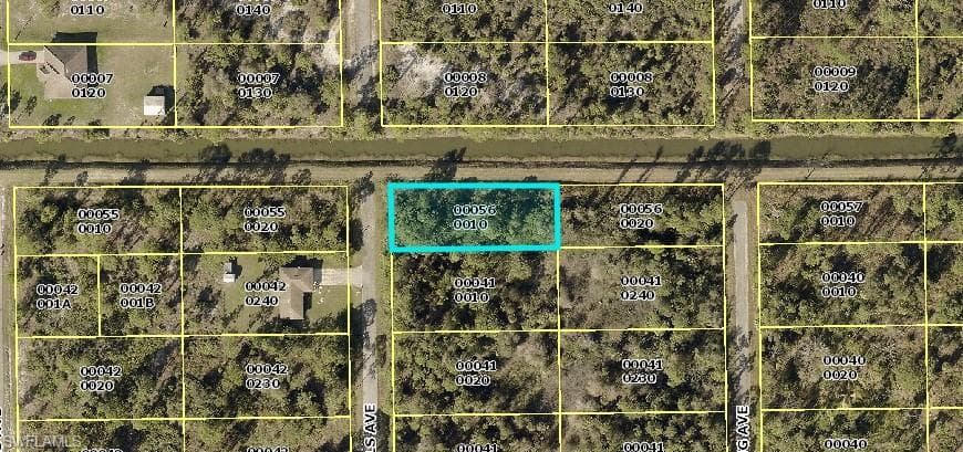 324 Wells AVE LEHIGH ACRES, FL 33936