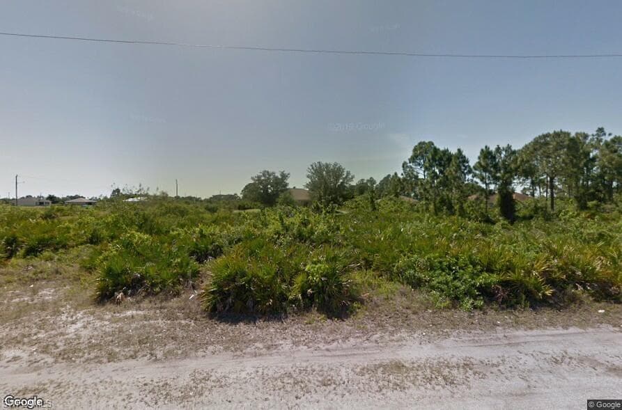 1604 Elva AVE S LEHIGH ACRES, FL 33976