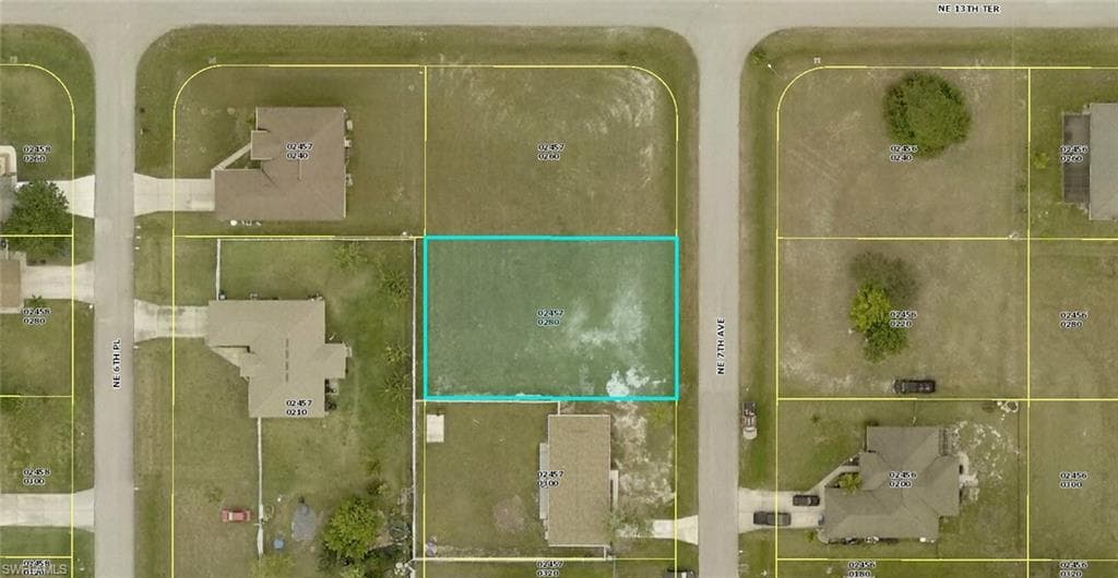 1310 NE 7th AVE CAPE CORAL, FL 33909