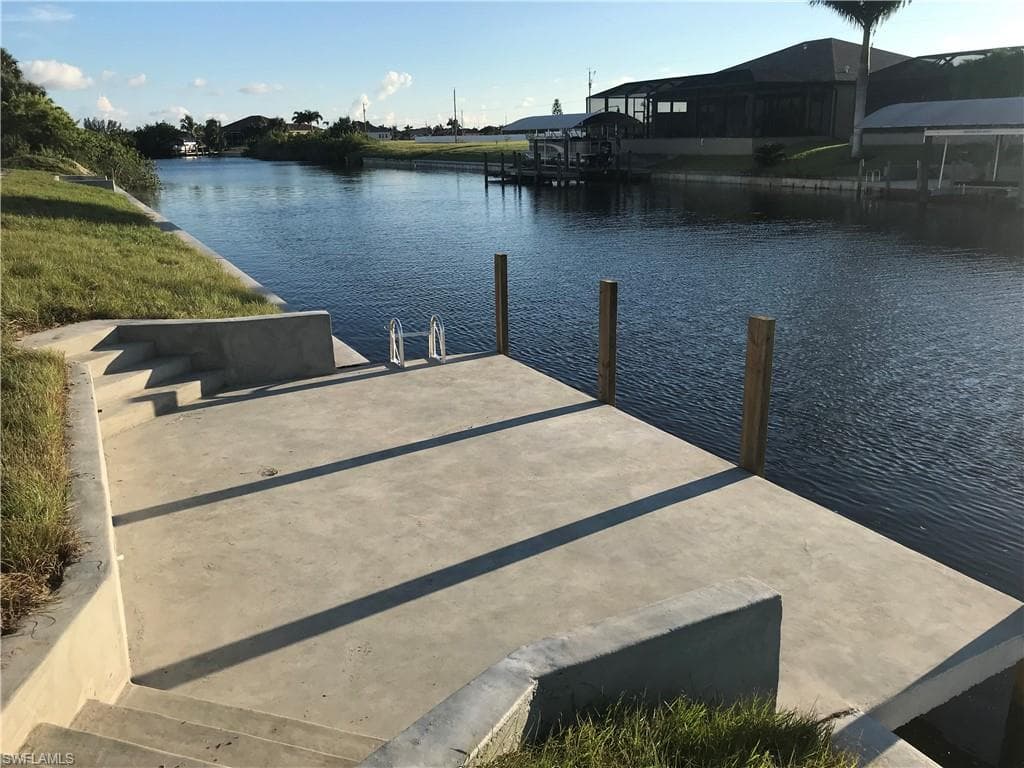1238 NW 32nd PL CAPE CORAL, FL 33993