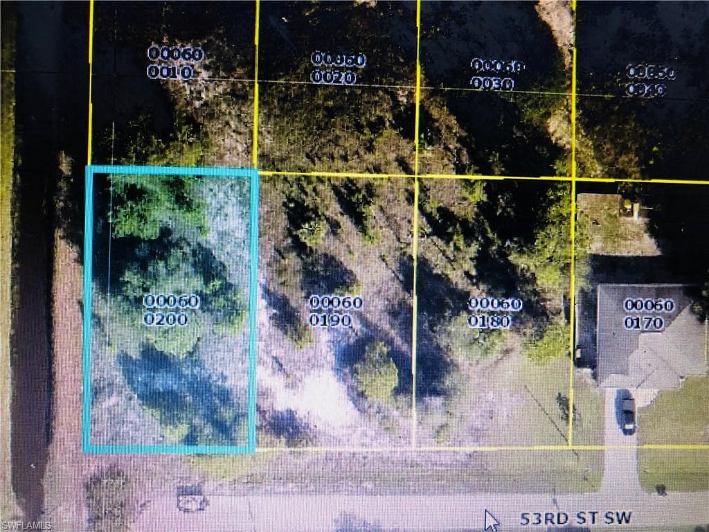 2519 52rd ST SW LEHIGH ACRES, FL 33976