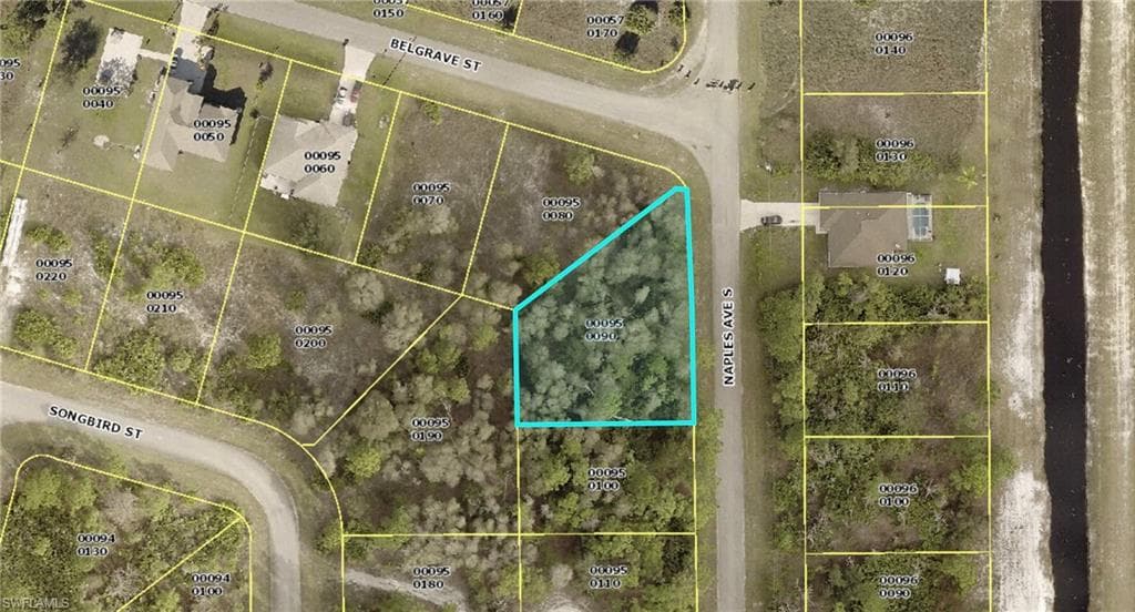 1252 Naples AVE S FORT MYERS, FL 33913
