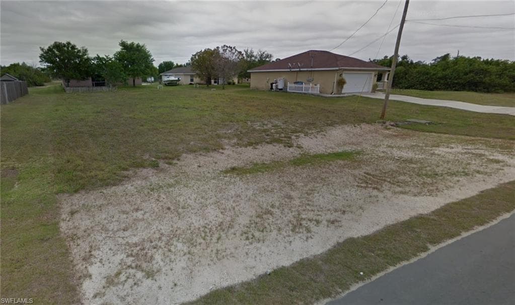 459 NE 2nd PL CAPE CORAL, FL 33909
