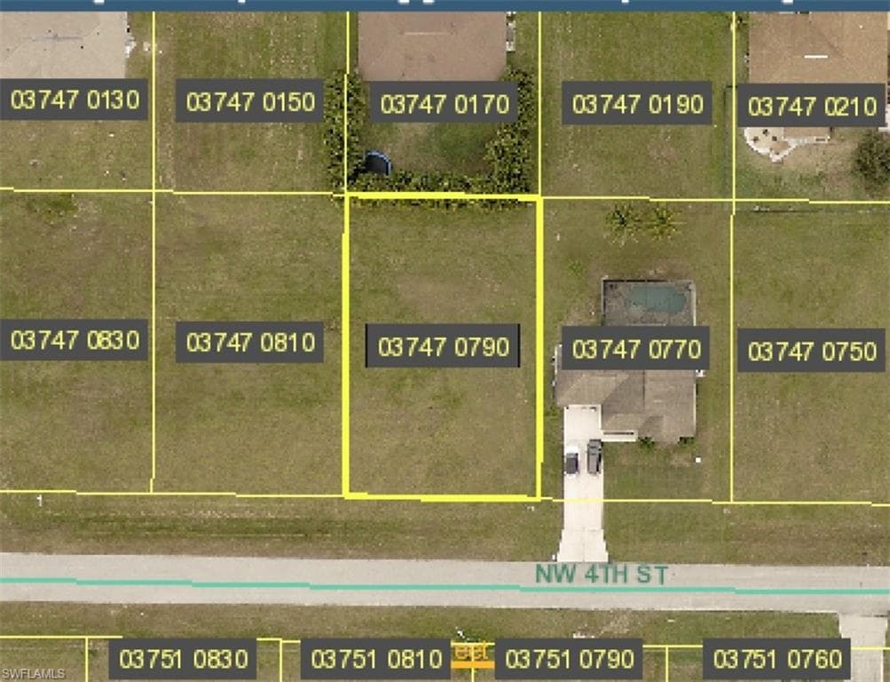 2213 NW 4th ST CAPE CORAL, FL 33993