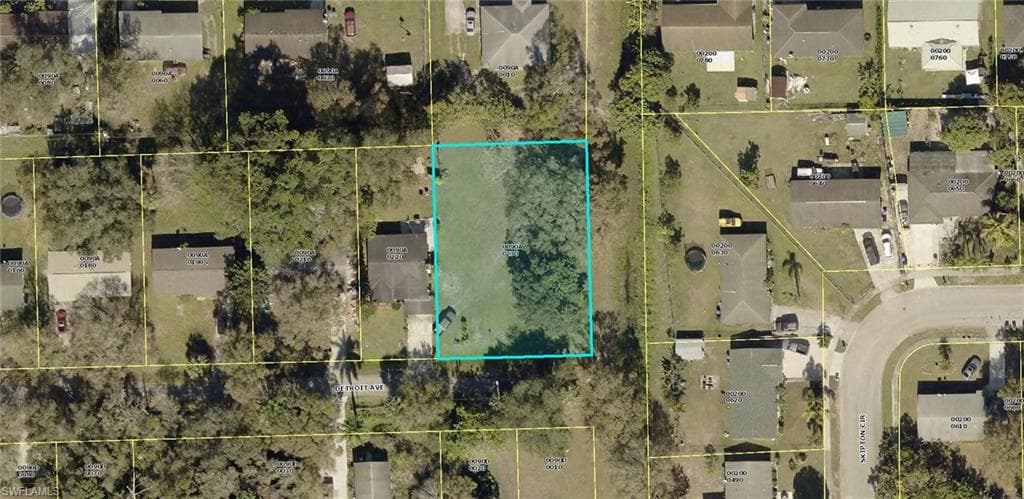 295 Detroit AVE FORT MYERS, FL 33905