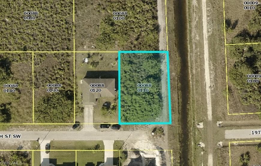 3700 19th ST SW LEHIGH ACRES, FL 33976