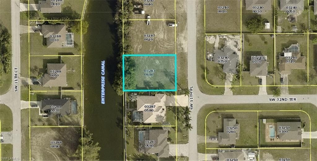 3210 SW 11th PL CAPE CORAL, FL 33914