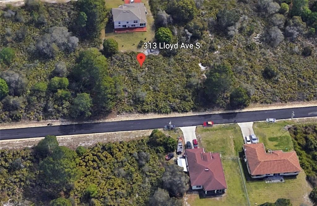 313 Lloyd AVE S LEHIGH ACRES, FL 33974