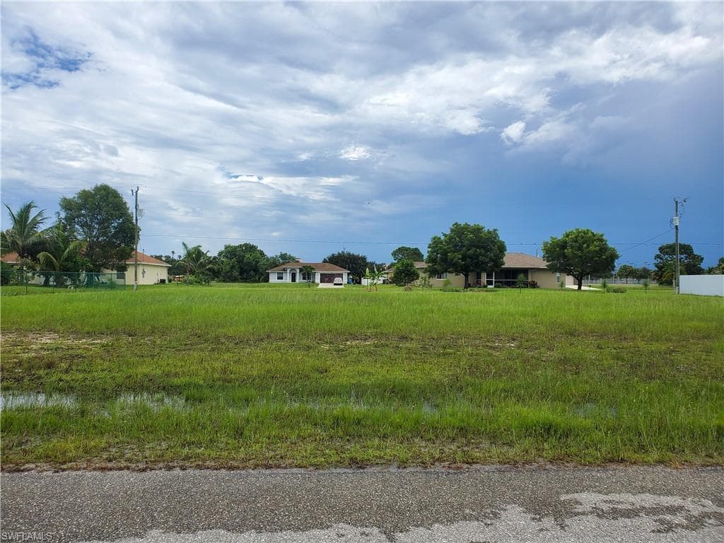 629 NW 17th AVE CAPE CORAL, FL 33993