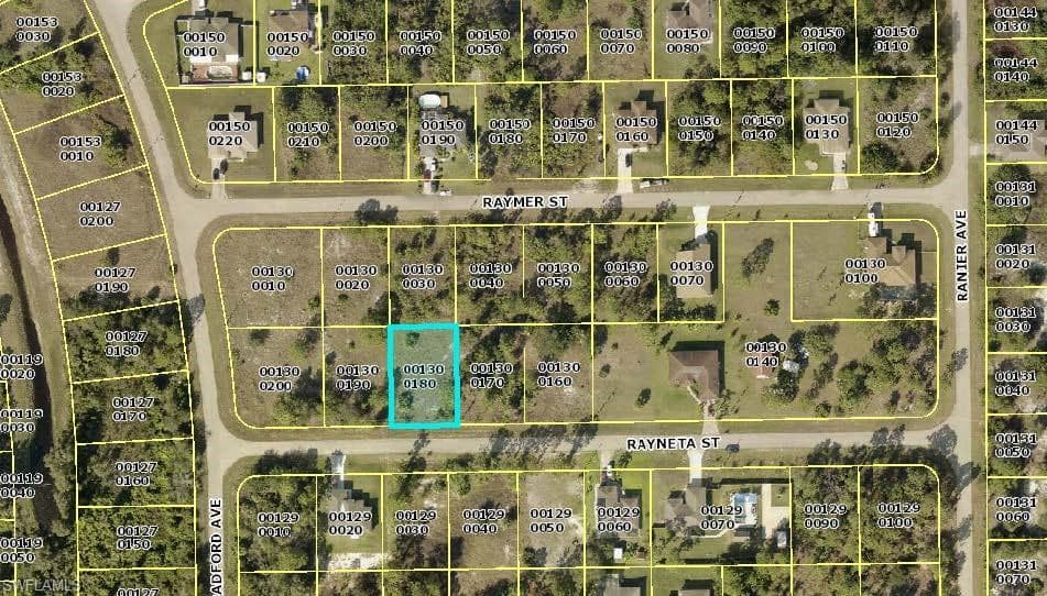 437 Rayneta ST LEHIGH ACRES, FL 33974