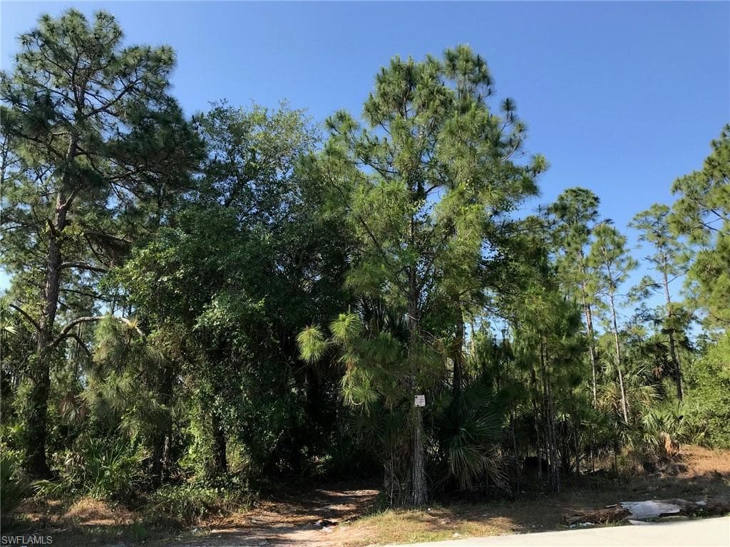 6th AVE SE NAPLES, FL 34117