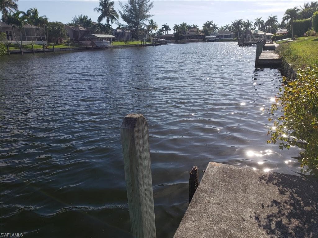 1912 SW 48th LN CAPE CORAL, FL 33914