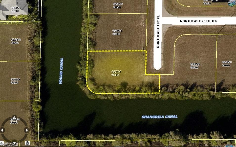 2512 NE 1st PL CAPE CORAL, FL 33909