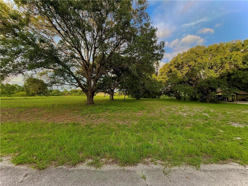 1820 Grant AVE LEHIGH ACRES, FL 33972
