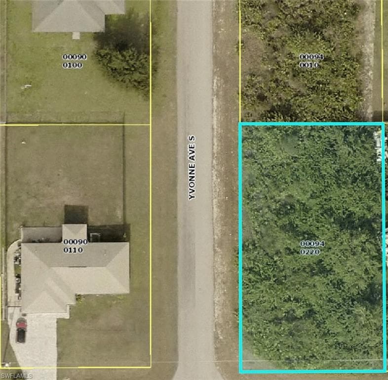 3720 21st ST SW LEHIGH ACRES, FL 33976