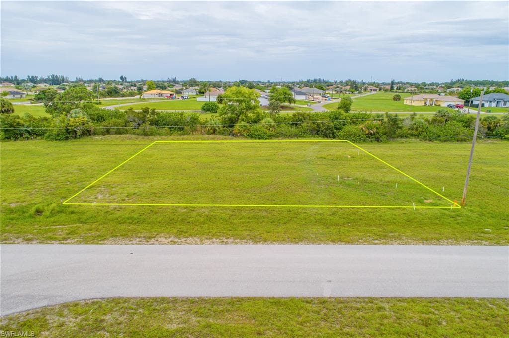 1155 4th TER CAPE CORAL, FL 33991