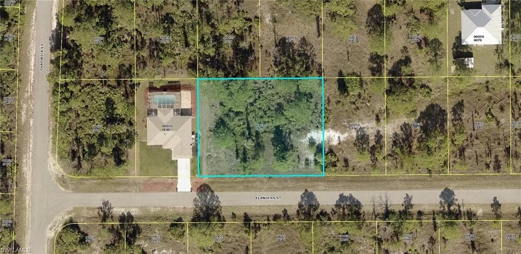 931 Flanders ST LEHIGH ACRES, FL 33974