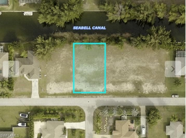 245 SW 26th TER CAPE CORAL, FL 33914