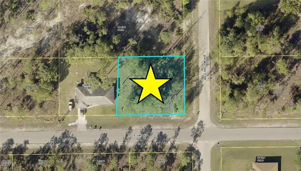 3407 E 2nd ST LEHIGH ACRES, FL 33936