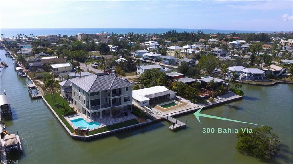 300 Bahia VIA FORT MYERS BEACH, FL 33931