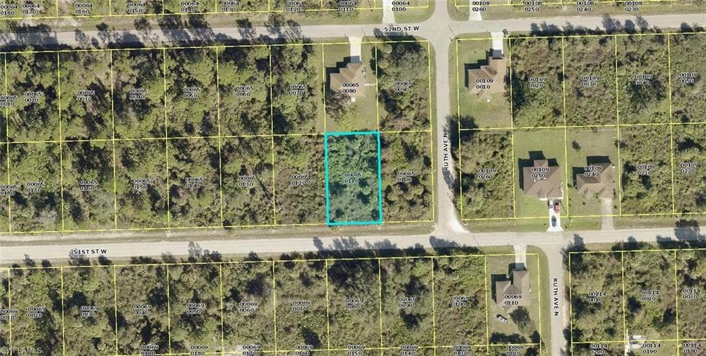 3302 51st ST W LEHIGH ACRES, FL 33971