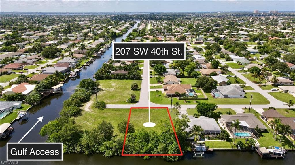 207 SW 40th ST CAPE CORAL, FL 33914