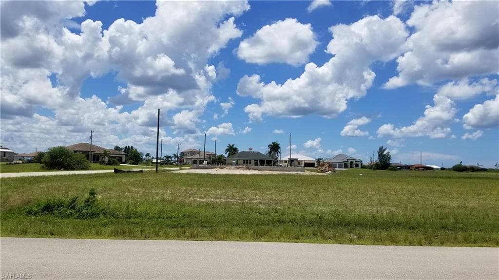 4606 NW 34th ST CAPE CORAL, FL 33993
