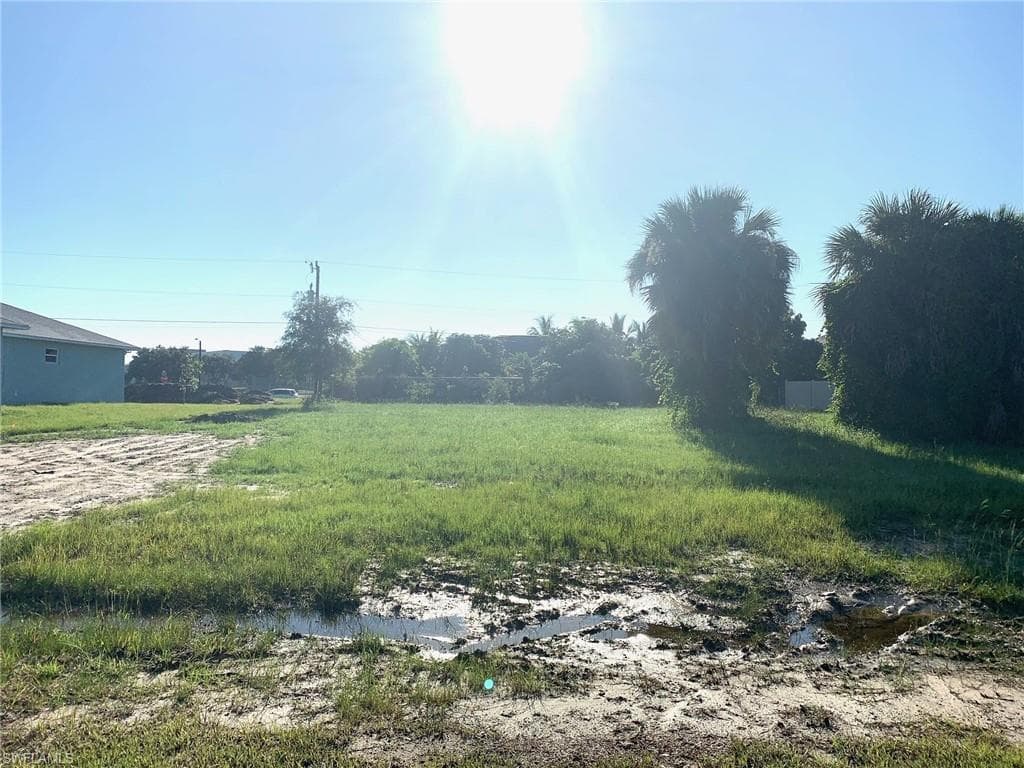 303 NW 2nd AVE CAPE CORAL, FL 33993