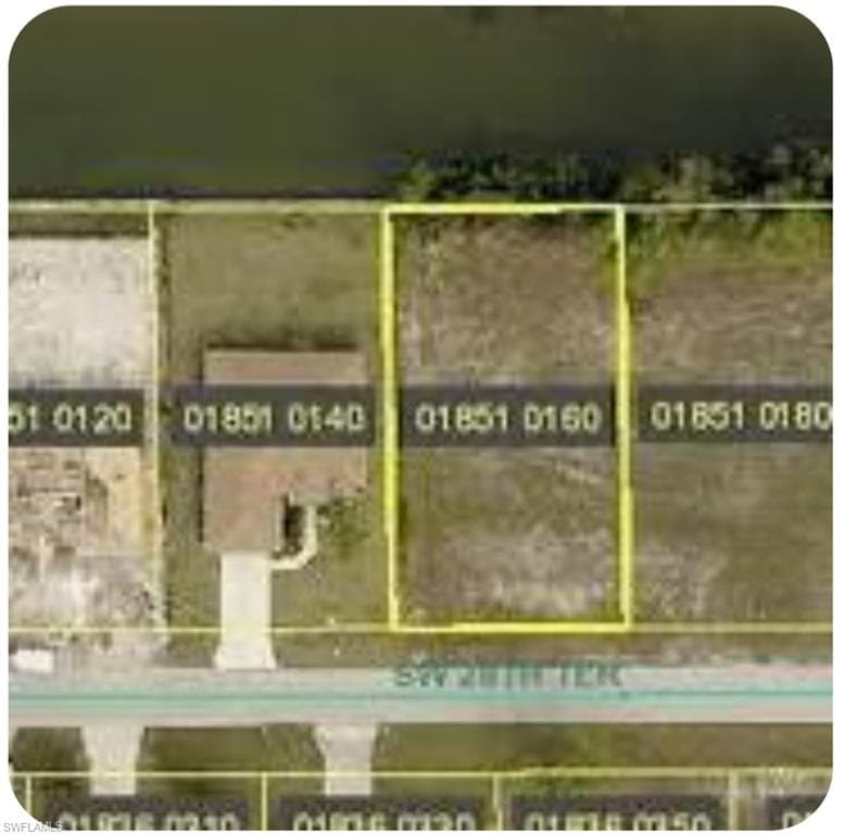 311 28TH TER CAPE CORAL, FL 33914