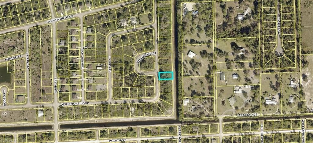 663 Whitmore LOOP LEHIGH ACRES, FL 33972