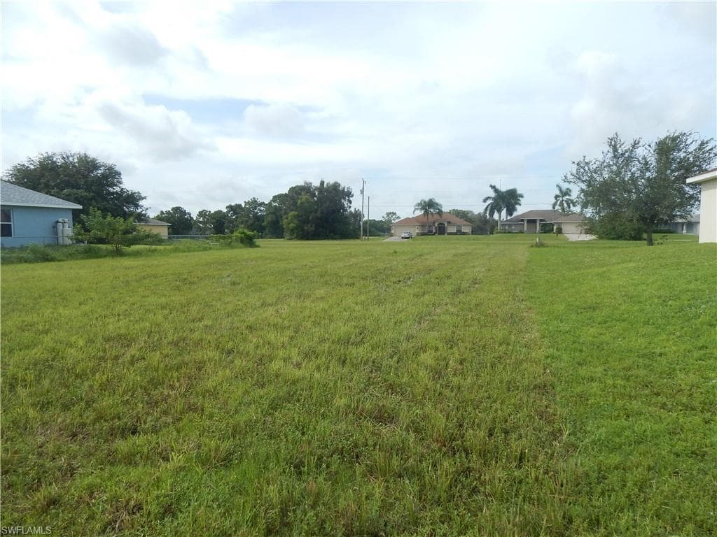328 NW 18th ST CAPE CORAL, FL 33993