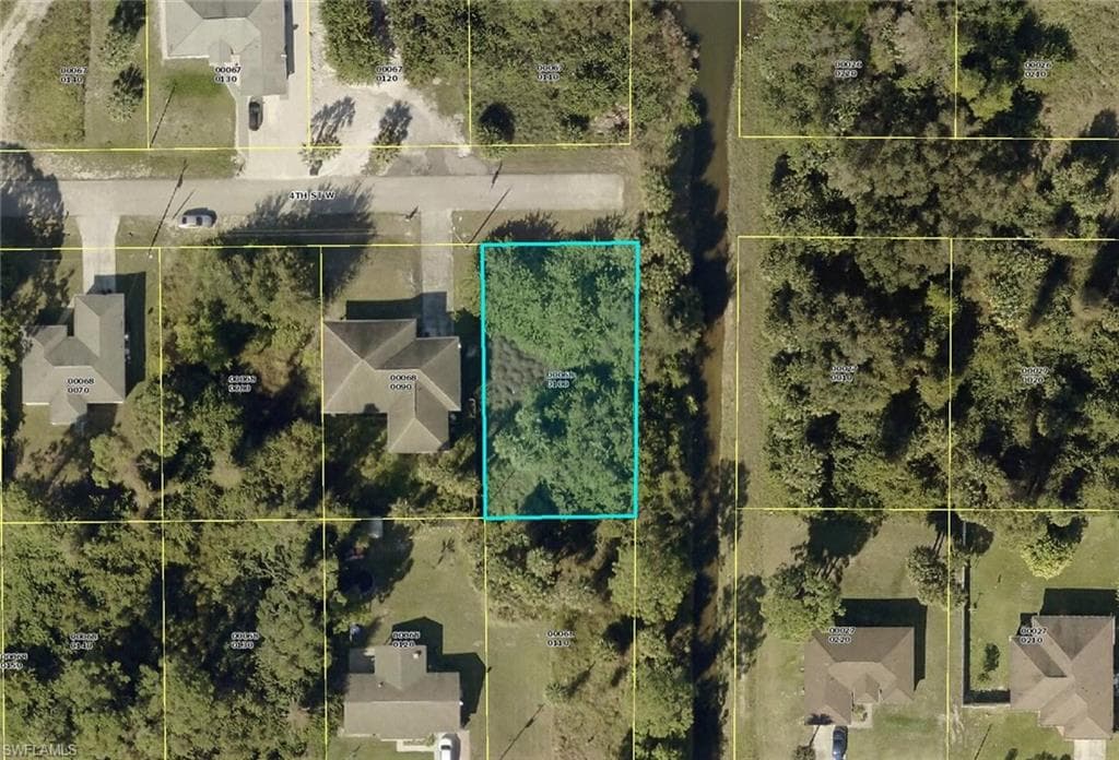 3701 4th ST W LEHIGH ACRES, FL 33971