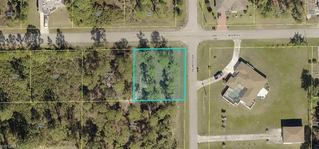 901 W 9th ST LEHIGH ACRES, FL 33972