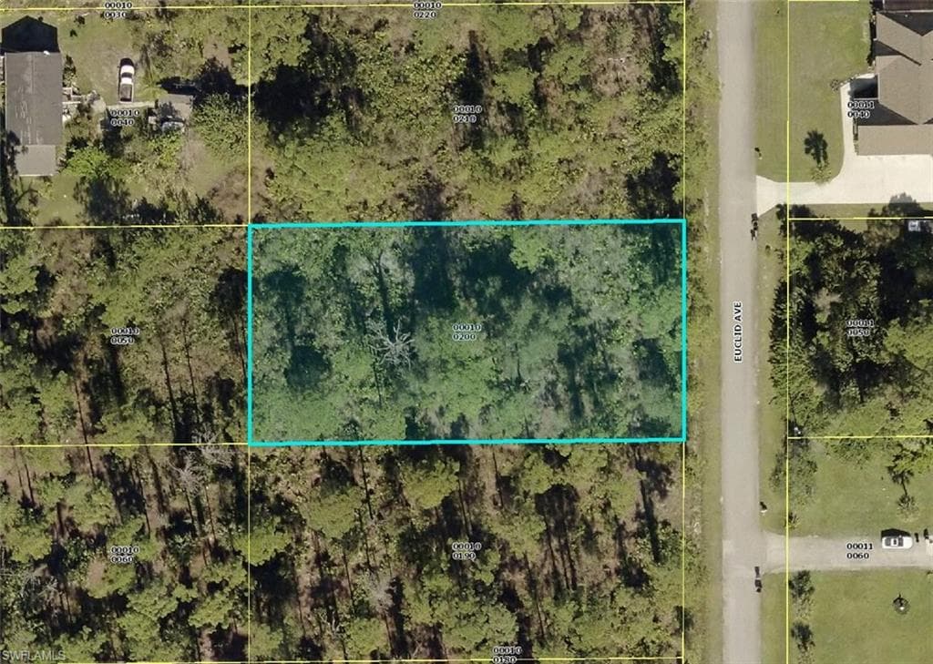 815 Euclid AVE LEHIGH ACRES, FL 33972