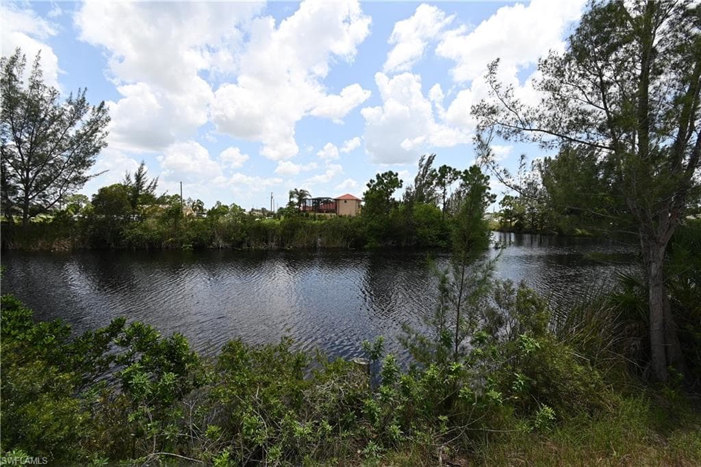 2116 NW 27th ST CAPE CORAL, FL 33993